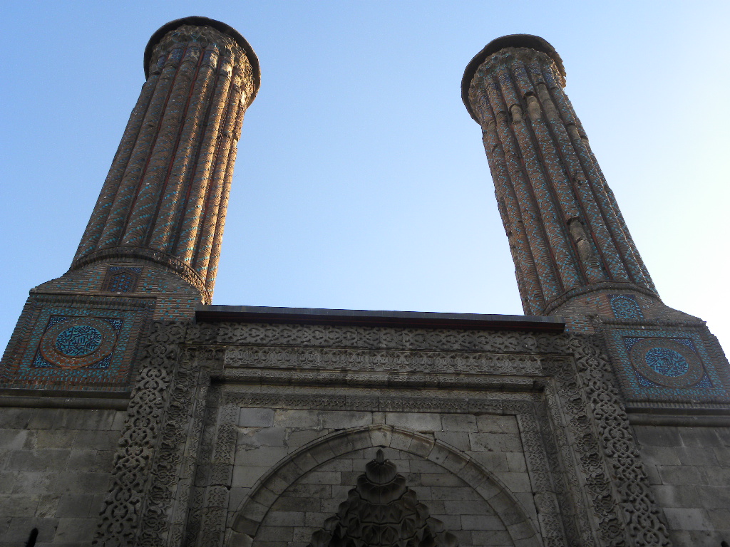 Erzurum ifte Minareli Medrese