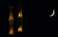 Minareler Ve Hilal - Fotoraf: Yasin Ark fotoraflar fotoraf galerisi. 